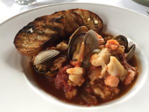 Old Vines Restaurant Seasonal Seafood Stew with Garlic Bread